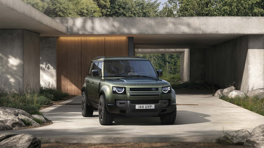 The 2026 Land Rover Defender Still Packs a Supercharged V-8